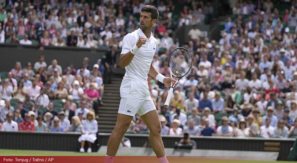 Novak Djokovic Vimbldon Tanjug AP Alastair Grant (6).jpg